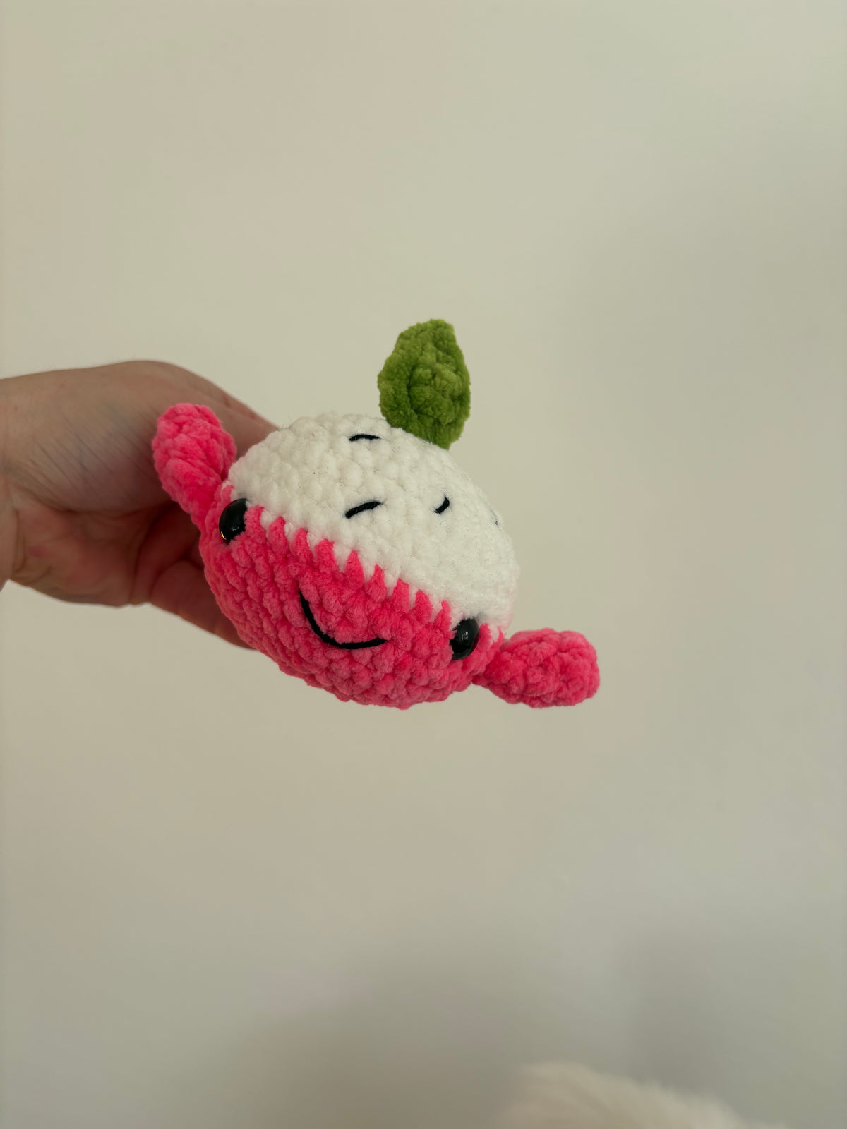 Gehäkeltes Kuscheltier – Drachenfruchtwal „Pitaya“