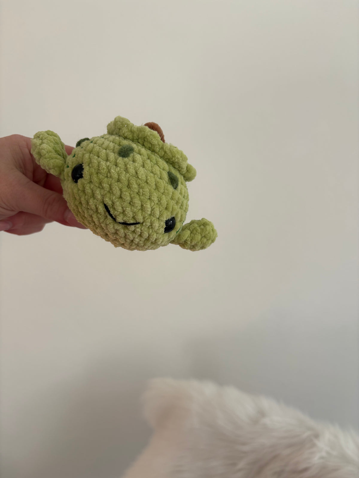 Gehäkeltes Kuscheltier – Stachelbeerwal „Berry“