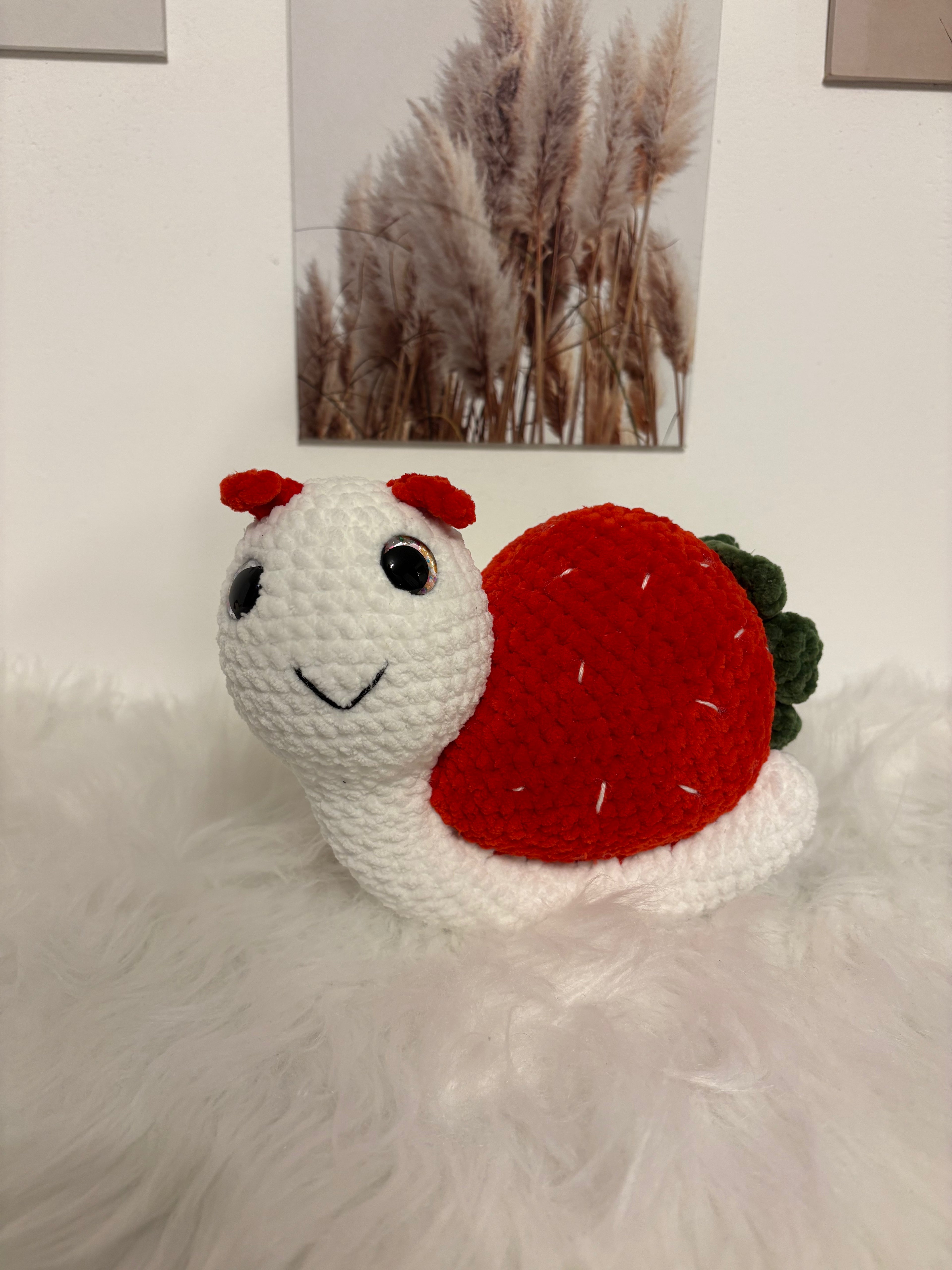 Erdbeer Schnecke Lotti