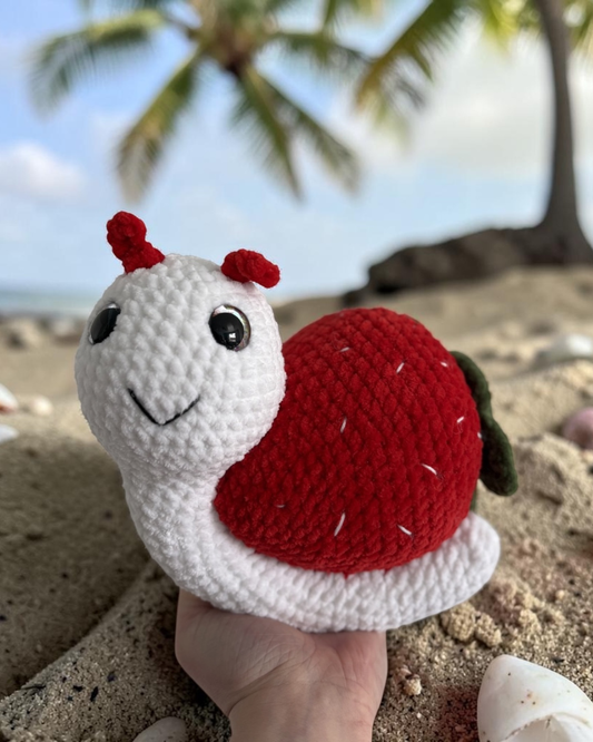 Strawberry Snail Lotti